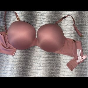 Incredible Bra by Victoria’s Secret - 38DD NWT